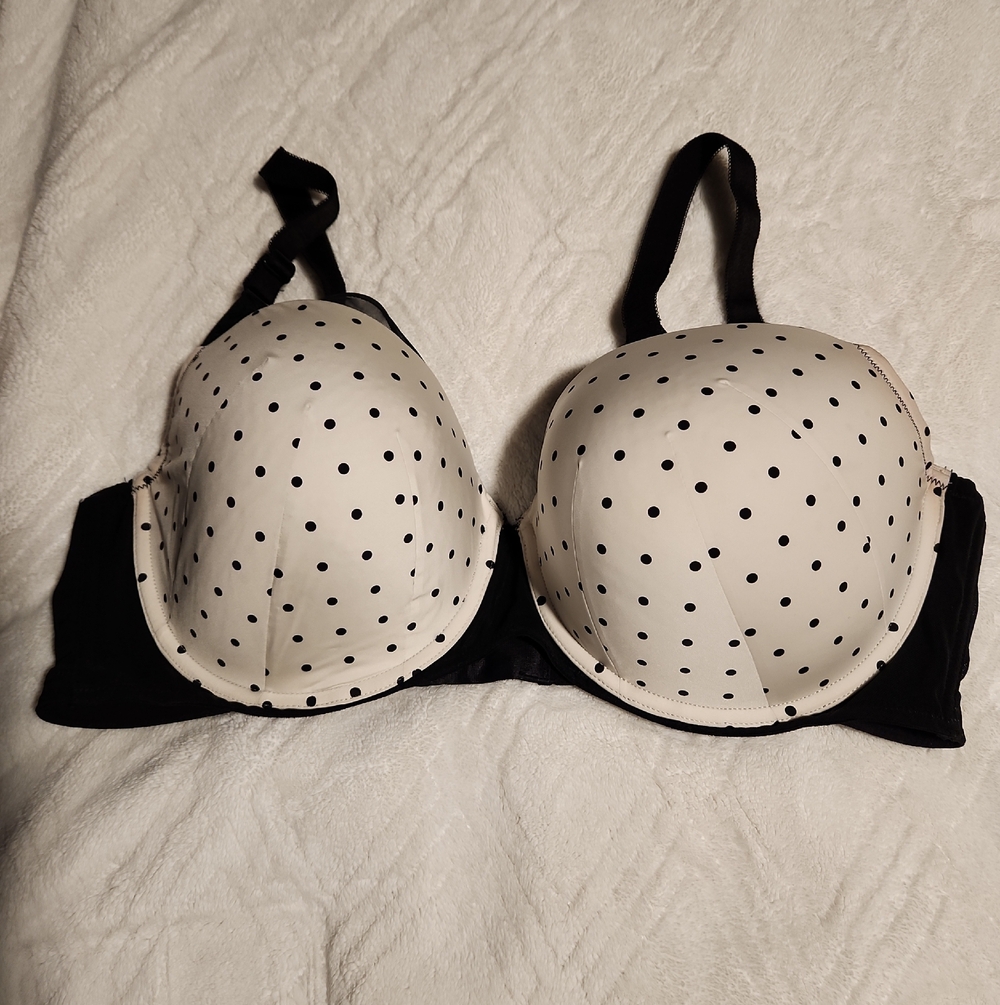 Polka Dot Underwire T-Shirt Bra in White & Black torrid 42DD